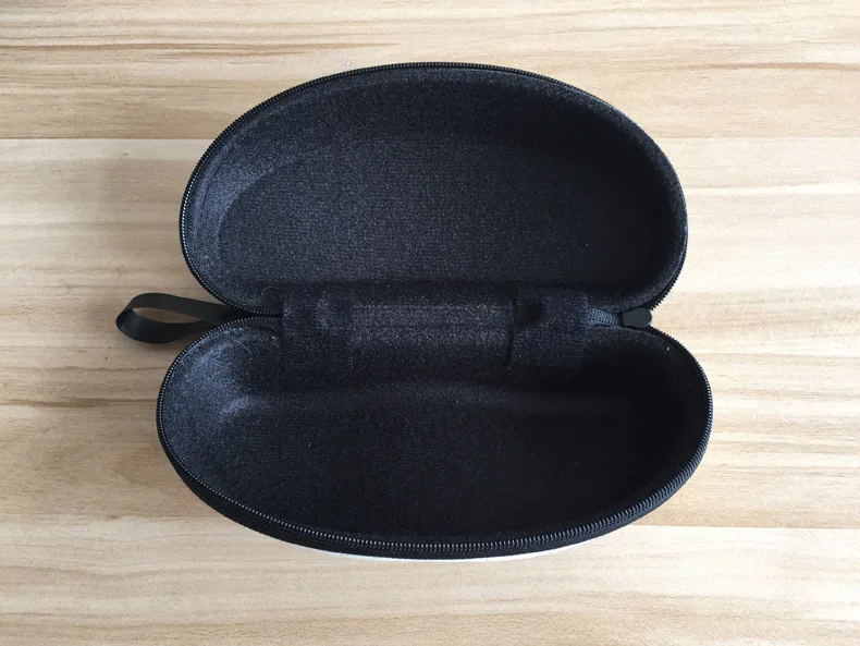 2828847576_1738747112