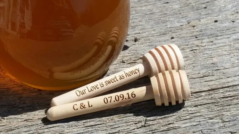 

50pcs/lot 8cm or 10cm Custom Engraved Wooden MINI Honey Dipper Wedding Favor Gifts Personalized Birthday Wood Honey Stirrer