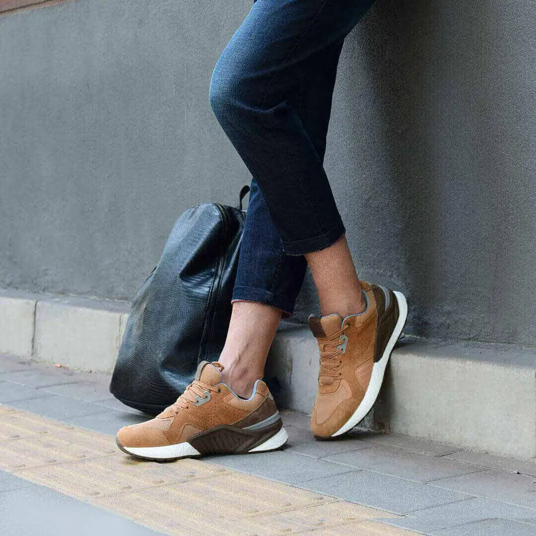  Xiaomi Mijia Retro Style Running Shoes Men Pig Suede Mesh Stitching Sneakers EVA Anti-torsion Balan