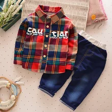 Комплект одежды для маленьких мальчиков, весенне-осенняя хлопковая клетчатая рубашка для новорожденных+ джинсовые штаны комплект одежды для мальчиков из 2 предметов, спортивные костюмы для малышей
