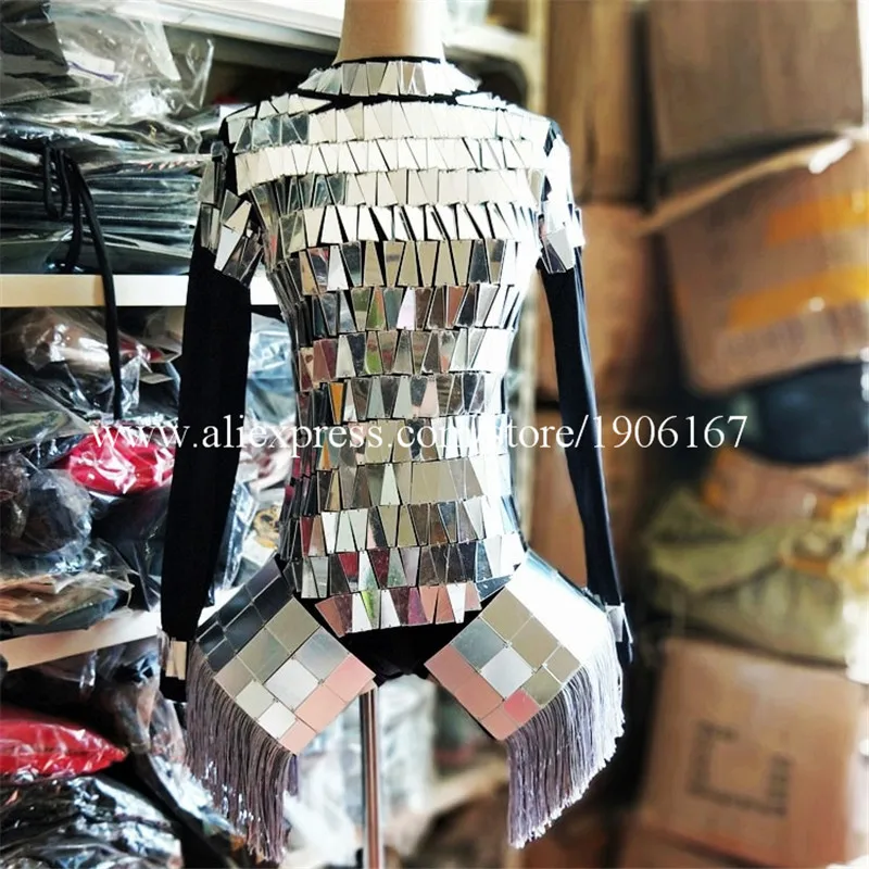 Mirror female costumes ballroom03