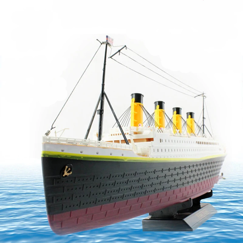 RC Boat 1:325 Titanic Sea Grand Cruise Ship 3D Titanic Century Classic Love Story RC Boat High Simulation Ship Model Toys RC Boat 1:325 Titanic Sea Grand Cruise Ship 3D Titanic Century Classic Love Story RC Boat High Simulation Ship Model Toys