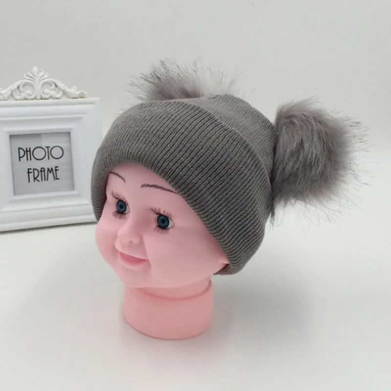 pom pom hat (10)