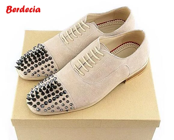 Hot selling round toe lace-up dress shoes for men 2017 punk style rivets studded flat shoes men wedding shoes party shoes