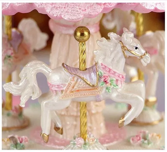 Ручной коленчатый музыкальный ящик Заводной Тип поворотный hobbyhorse смолы Творческая принцесса подарок на день рождения FG512