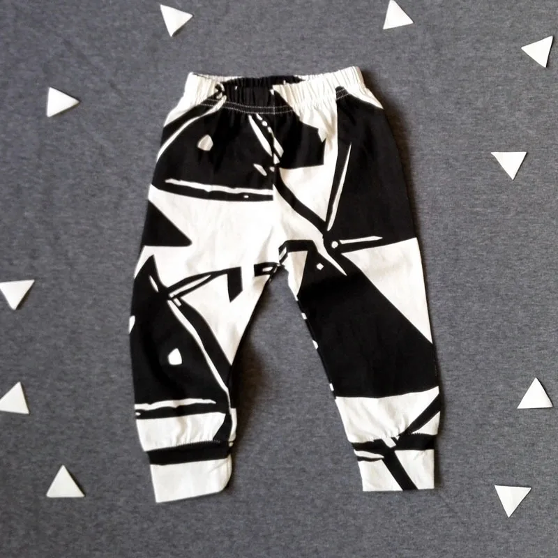 2935655613_816953064