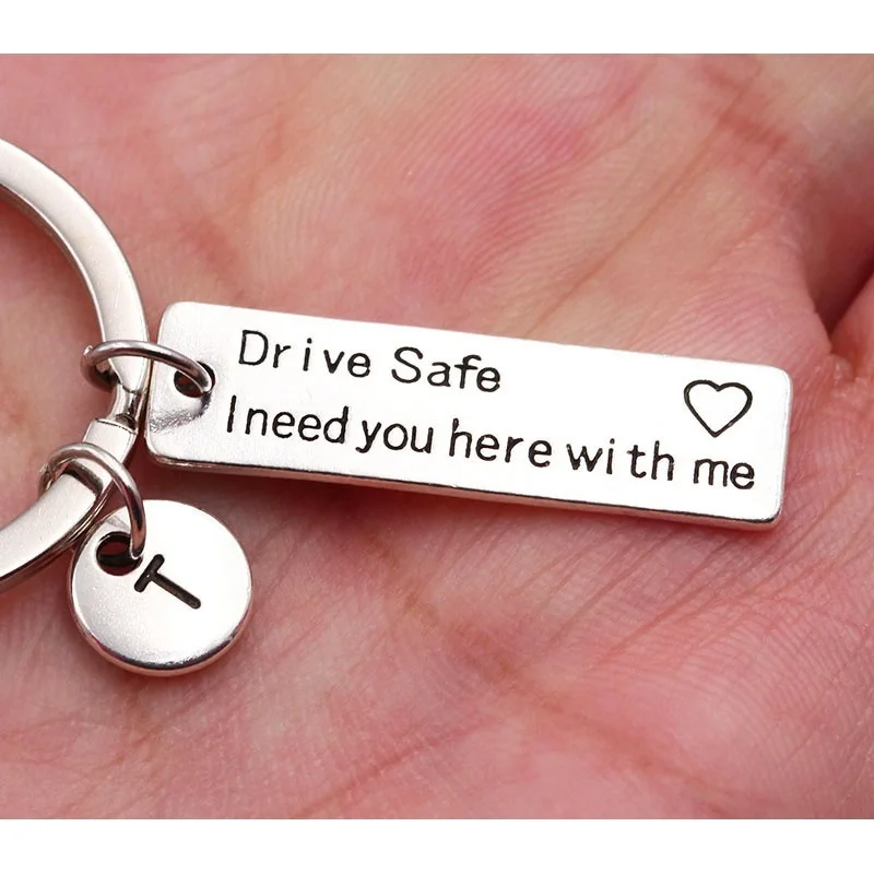 Drive Safe I Need You With Me/брелоки для пар/брелок с гравировкой/надпись строка