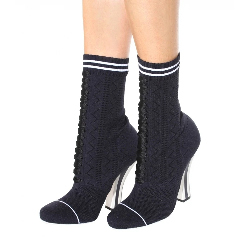 TB2O2ZPdtUnyKJjSZFpXXb9qFXa_!!1646728628