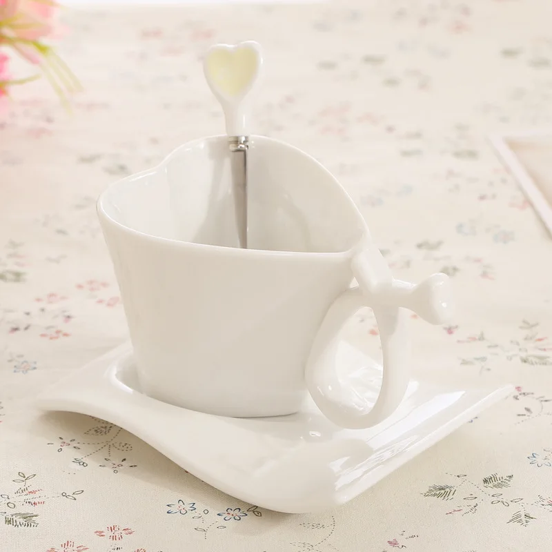 1 шт., креативные чашки различной формы с милым сердцем, кружка для молока, керамическая чашка для кофе, чая, для праздника, посуда для напитков, подарок - Цвет: 4