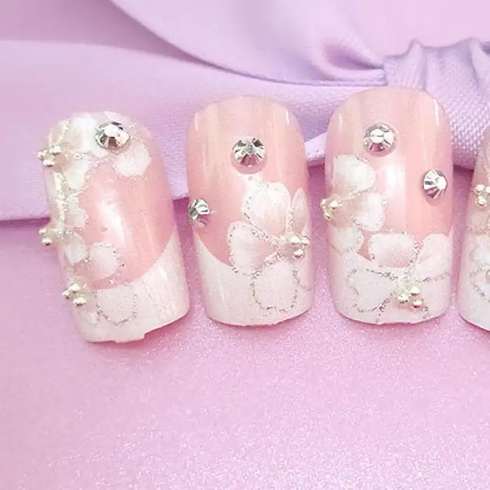 24 шт./компл. 3D Поддельные Nail Art модная одежда для девочек блестящими стразами Полный Советы Nails с цветочным принтом свадебные ногти советы с