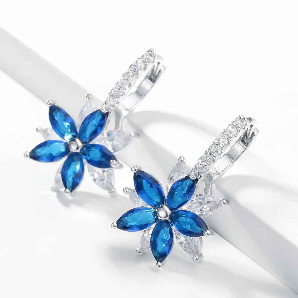 

2019 New Lovely Cute Romantic Clear Stone Flower Shape Convenient Simple Stud Earrings Copper Cubic Zirconia For Women Party D1