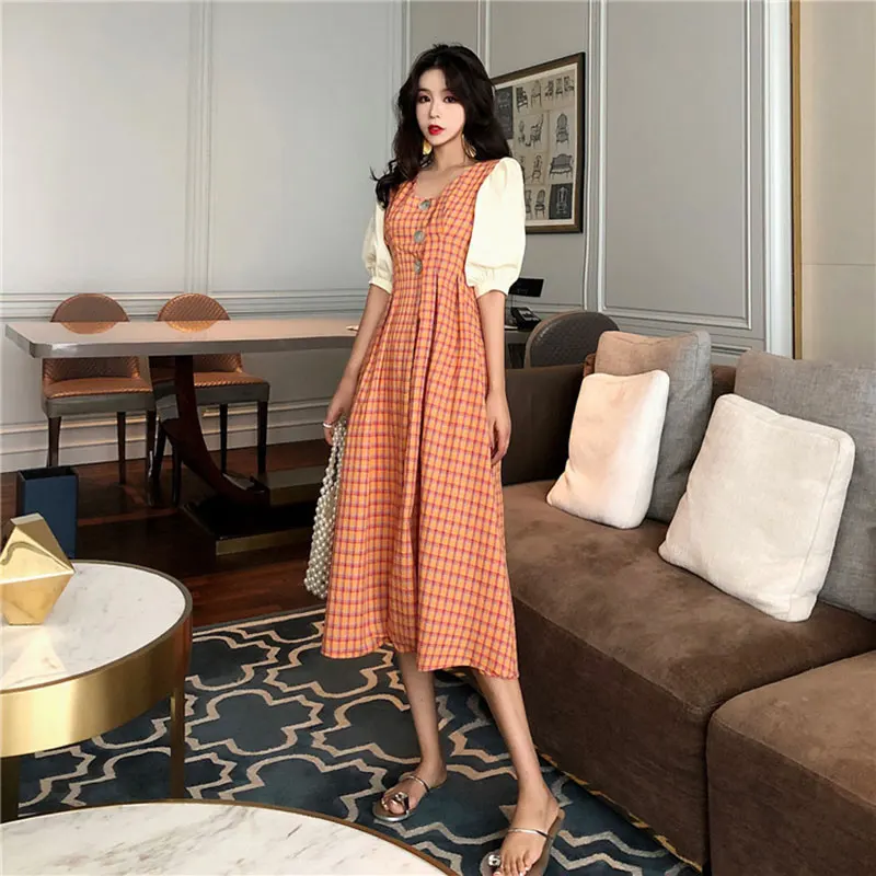 

French Niche Buttons Square Pleated Sleeve Halter Dress Summer New Short Sleeve Pleated Waist Swinging Woman A line Plaid Dress