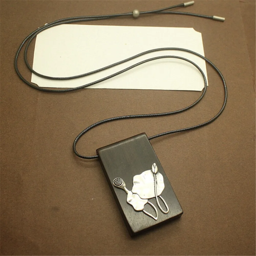 

Fashion New Design Ebony Necklace Long Men and Women Lotus Leaf Sweater Chain Natural Sandalwood Necklace Jewelry Wholesale