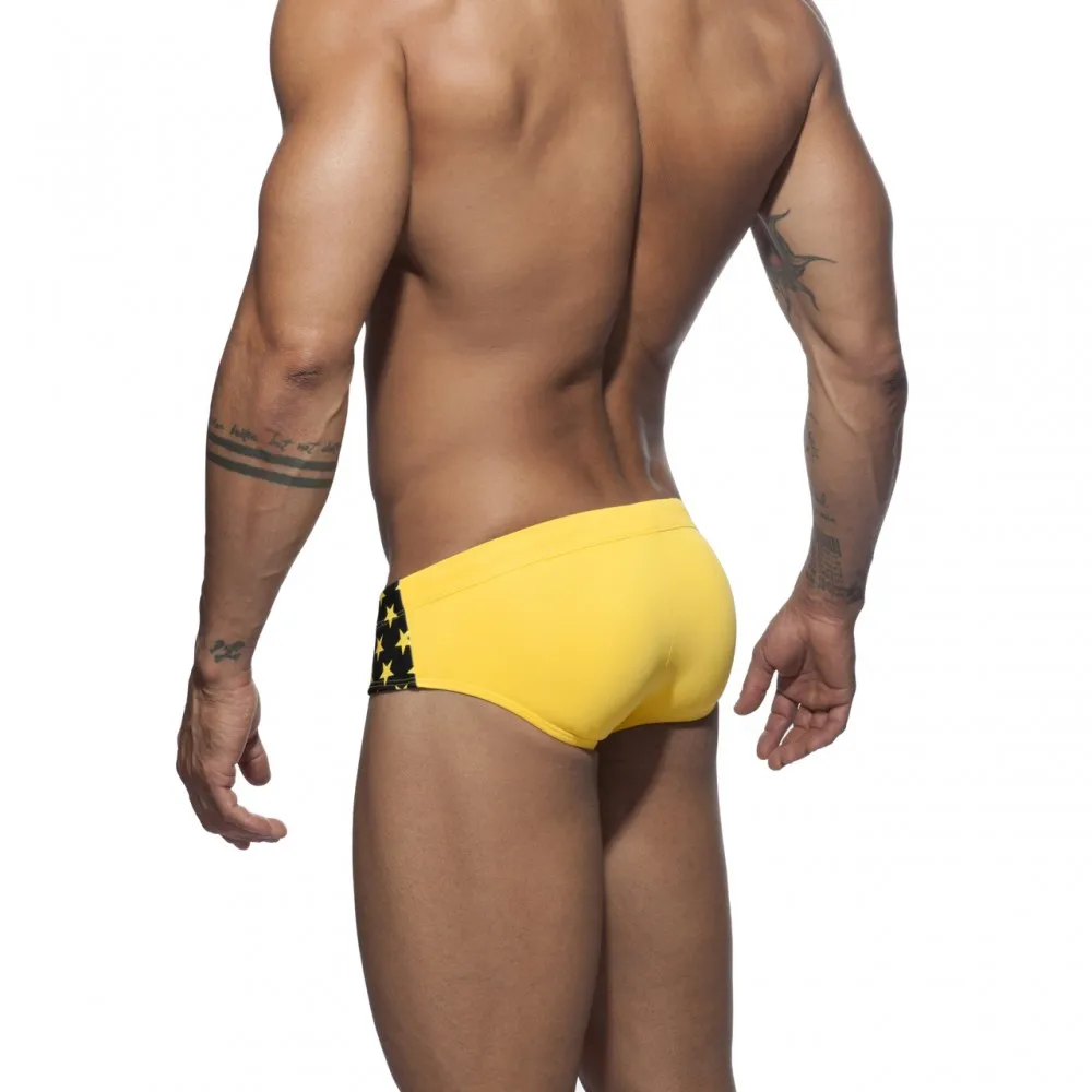 ads135-star-printed-brief9