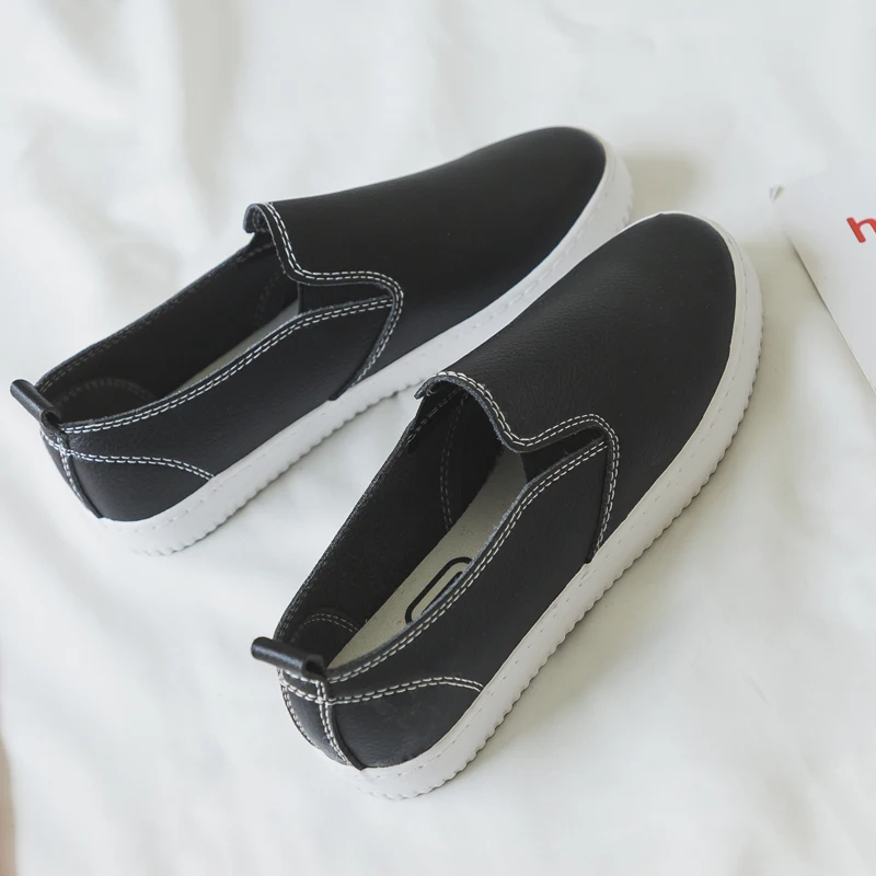 

Women White Shoes Leather Slip on Female Soft Moccasins Concise Style All Match Solid Color Woman Sneakers Black Loafers 35-40