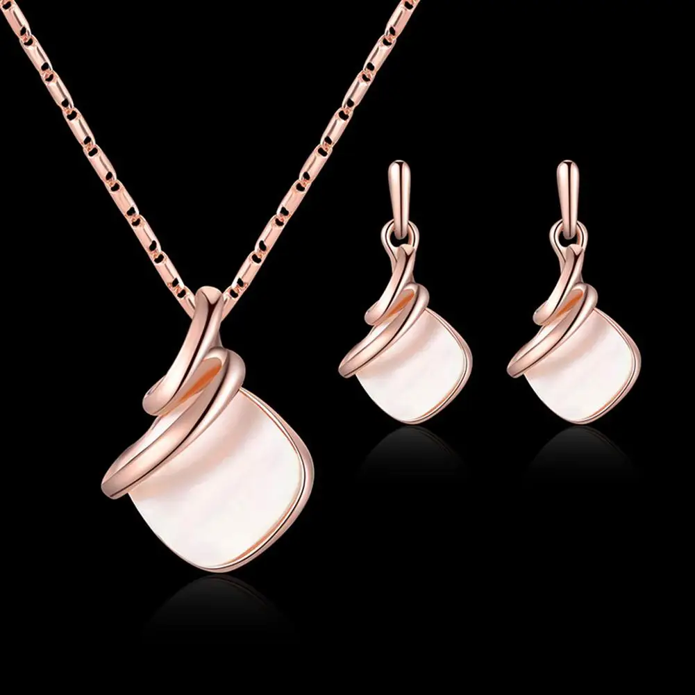 

Twist Square Rhinestone Pendant Women Ear Stud Earrings Necklace Jewelry Set