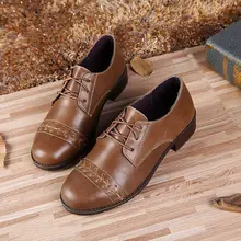 Retro Vintage Braun Runde Kappe Gekreuzte Lace-up Medium Dicken Absätzen Frauen Singles Schuhe 2017 Neue Design Bequemes Allgleiches