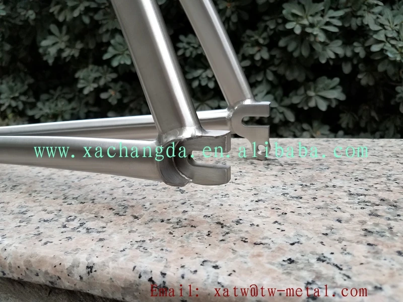 Flash Deal titanium TT bicycle frame 700C titanium titanium Triathlon bike frame 2 Flash Deal titanium TT bicycle frame 700C titanium titanium Triathlon bike frame 2