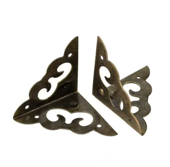 

Bronze Color 30*30MM Auspicious Clouds Wooden Box Iron Angle Decorative Protection Angle