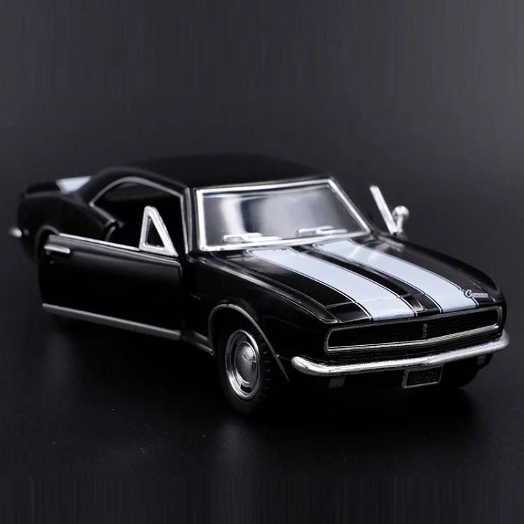 Высокая имитация изысканных литых и игрушечных автомобилей: KiNSMART автомобильный Стайлинг 1967 Chevrolet Camaro Z28 полицейская 1:38 модель автомобиля из сплава - Цвет: Черный