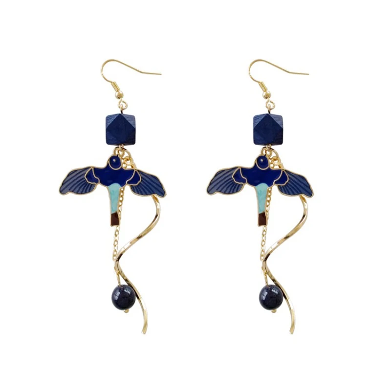 

Retail Cute Enameled Little Magpie Wood And Bead Drop earrings for Woman