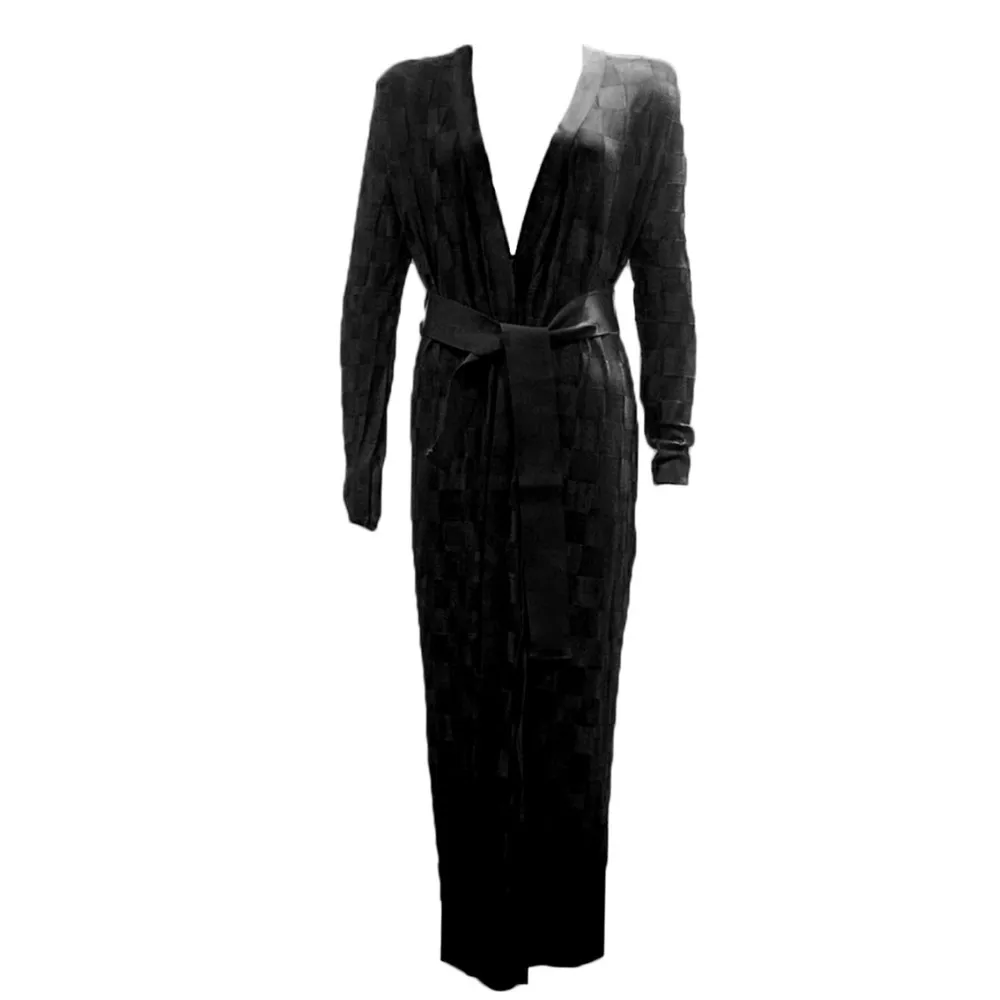 sp026-black-ponchos-1