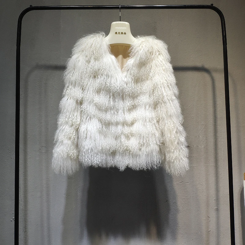 Дизайн натуральным мехом монгольских овец шуба Для женщин v-образным вырезом натуральный мех пальто в полоску Теплые Зимние rf0248 - Цвет: Бежевый