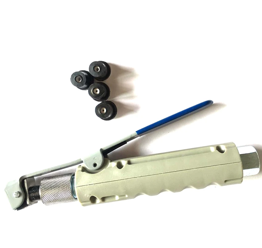 

HOLDWIN Portable sandblaster gun with 4 ceramic nozzlesHand-Held Pneumatic Blasting Tool Portable Rust Blasting gun