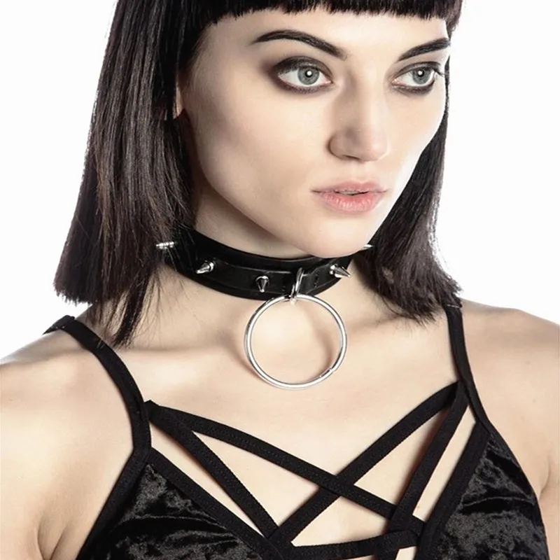 

O-Round Pendant Choker Belt Collar Leather Goth Choker Rivet Necklace for Women Party Club Chocker Sexy Gothic Harajuku Jewelry
