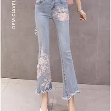 Осенние корейские женские модные офисный женский узкий джинсовые длинные брюки с вышивкой и цветочным принтом, облегающие повседневные расклешенные джинсовые брюки женские
