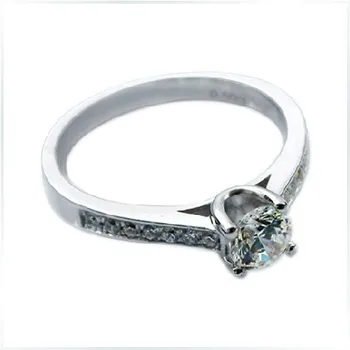 

0.5 Carat Sterling Gold 18K Four Prong Authentic Genuine Moissanite Women Anniversary Ring Factory Directly Wholesale Gold Ring