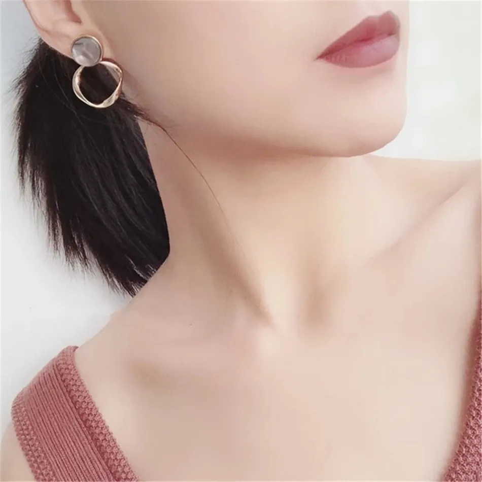 

, Korea New Style Geometric Distortion Circle Stud/Post Earrings Vintage Girl's INS Net Red Show Sell like Hot Cakes Celebrity I