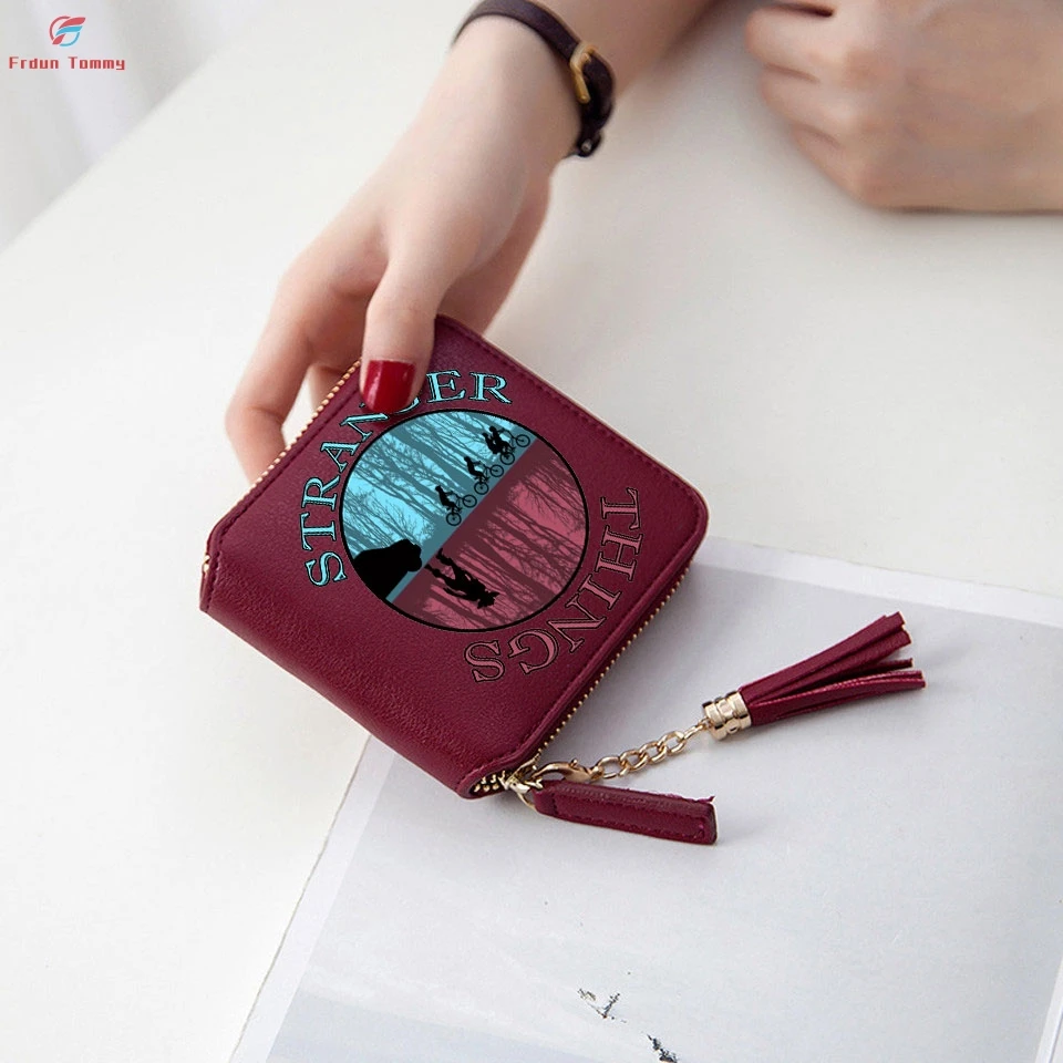 Cena Stranger things drukowanie łatwe dopasowanie portfele piękny portfel kobiety Mini torebka akcesoria krótki zamek błyskawiczny torby na karty portfele damskie