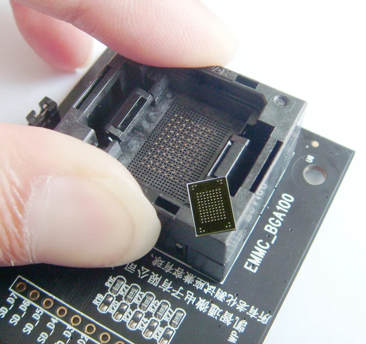 US $108.00 EMMC100 Socket USB Interfacefor BGA100 Testing Nand Flash Size 12x18mm Pitch 10mm EMMC Reader Programmer Data Recovery Socket