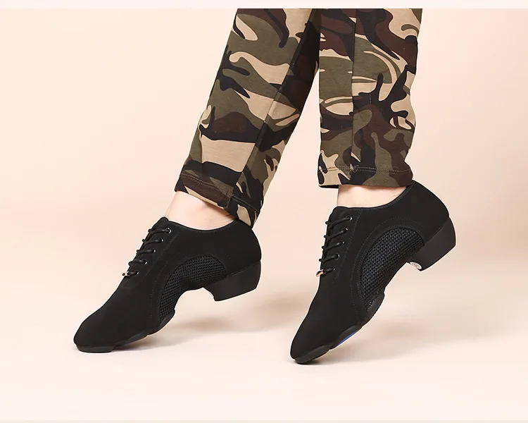 033