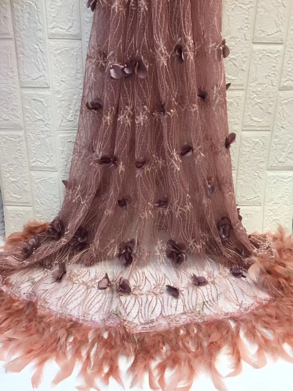 

Hot selling lace fabric fashion design 3d lace fabric /african mesh lace fabric for dress