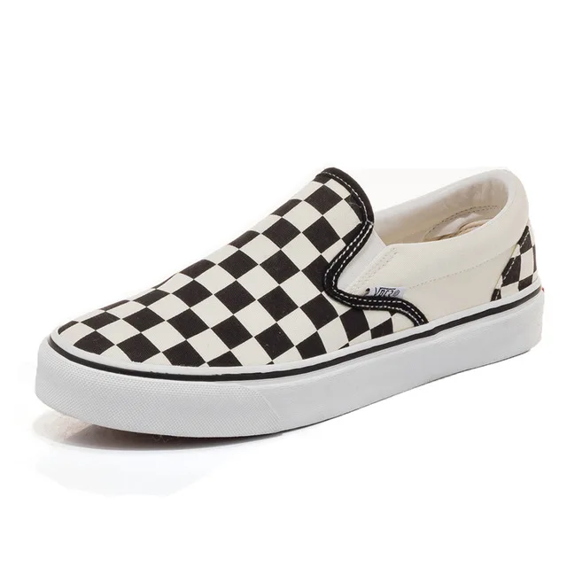 

The new lazy shoes a pedal female student Harajuku style plaid canvas shoes.