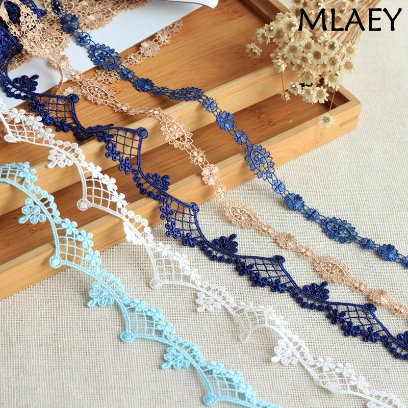 

MLAEY 2y/lot Venise Lace Trim, Lace Fabric , Appliques Lace Ribbon , Alter Couture Supplies Vintage Style