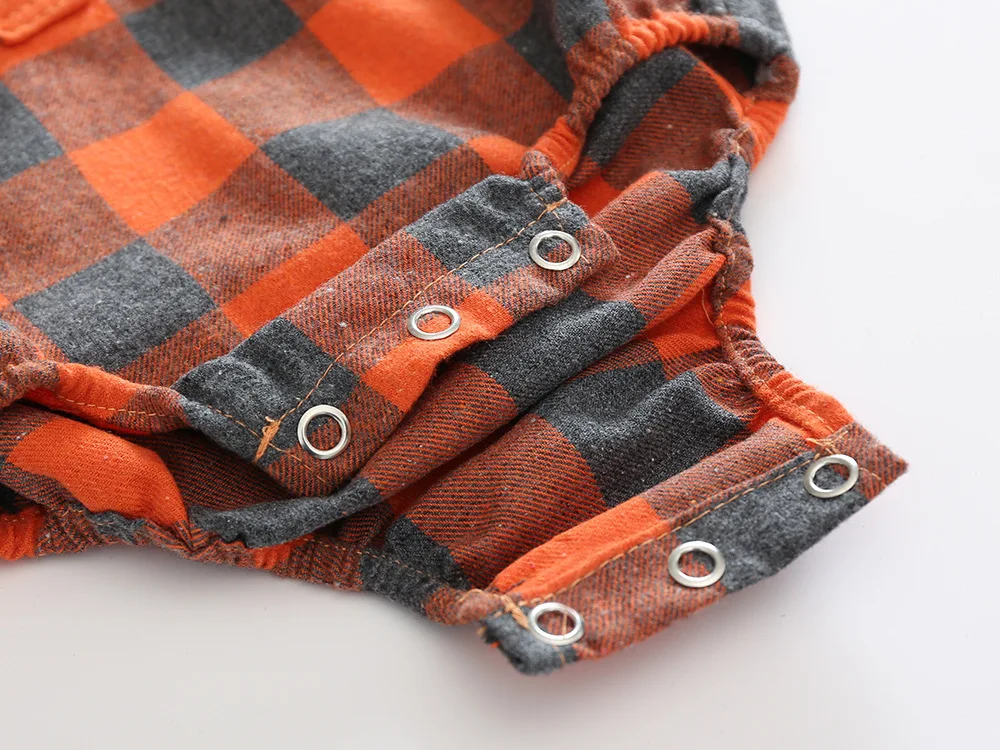 6764451164_457880003