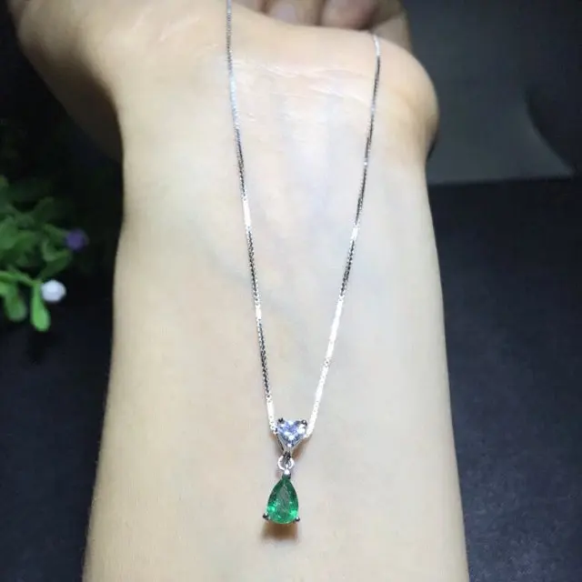 

Qi Xuan_Fashion Jewelry_Colombian Green Stone Heart Necklaces_S925 Solid Silver Pendant Necklaces_Factory Directly Sales