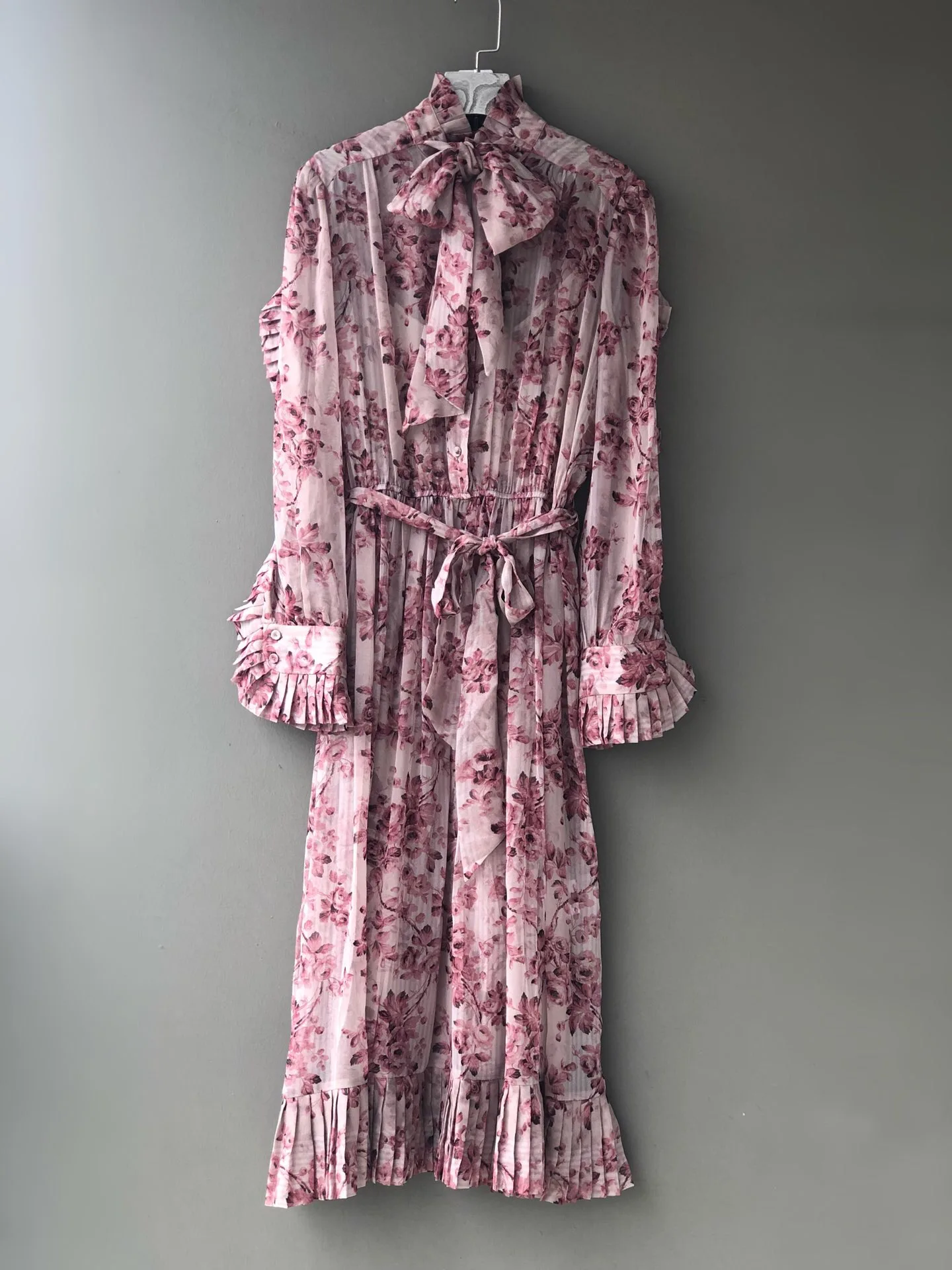 

2019 new Fashion 100% silk printed pleated Fashion Dresses For Women Free Shipping