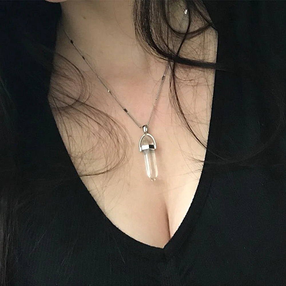 KISS-WIFE-Hot-sale-Hexagonal-Column-Quartz-Necklaces-Pendants-Vintage-Natural-Stone-Bullet-Crystal-Necklace-For (2)