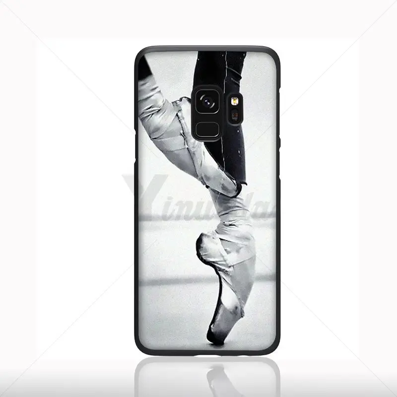 ballet girl pointe shoes