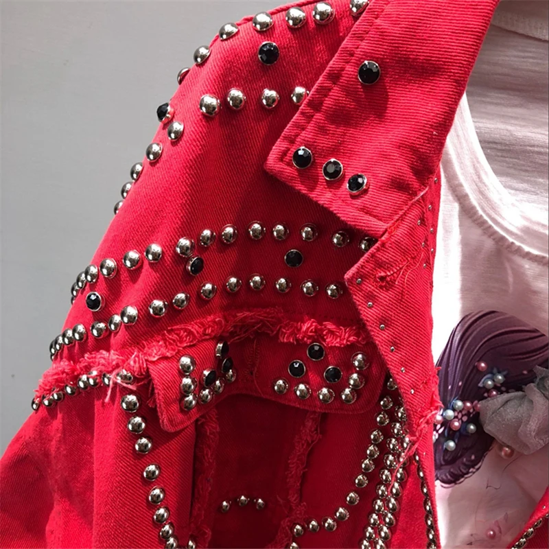 Модная короткая джинсовая куртка Женская Осенняя Новинка Harajuku с заклепками