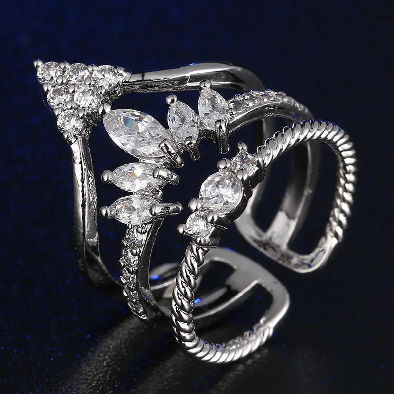 New Fashion Personality Creative Crown Zircon Exaggerated Rings Wedding Party Charm Fashion Trends Jewelry Festival Gifts