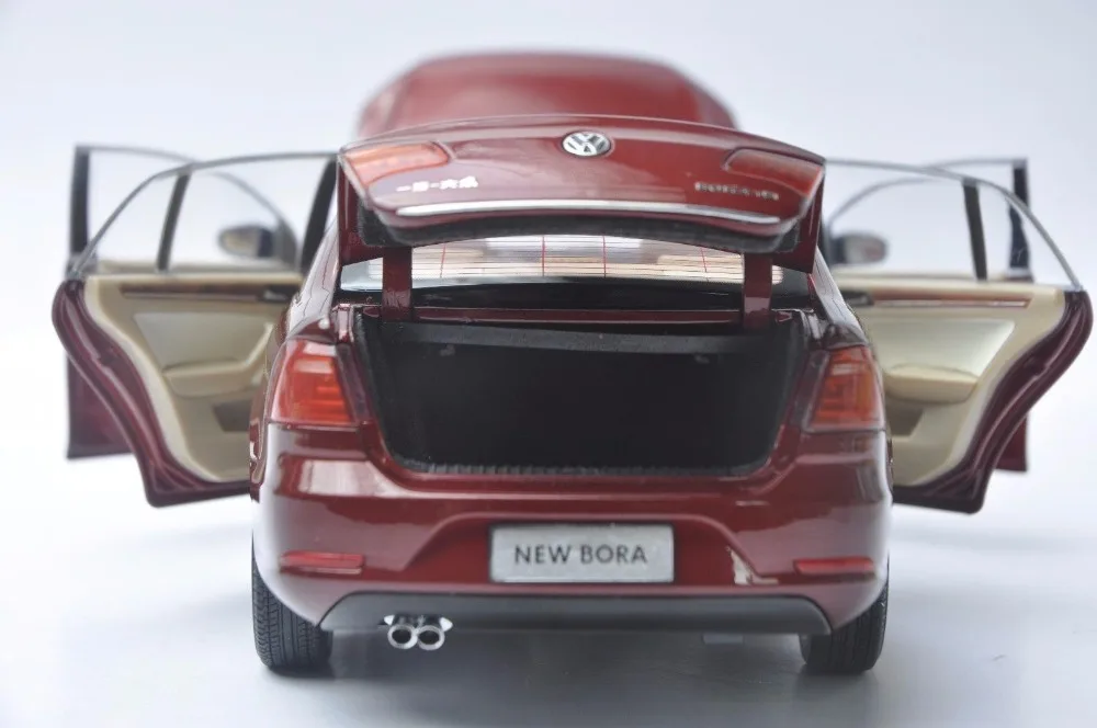 1:18 литая под давлением модель для Volkswagen VW Bora 2013 красный сплав игрушечный автомобиль миниатюрная Коллекция подарков Jetta US