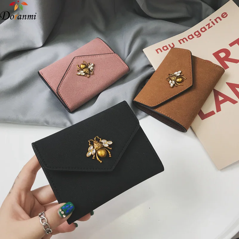 

DORANMI Metal Bee Suede Short Wallet 2018 Luxury Brand Designed Leather Folding Purse Bag Female Card Holding Money Bag PJ001