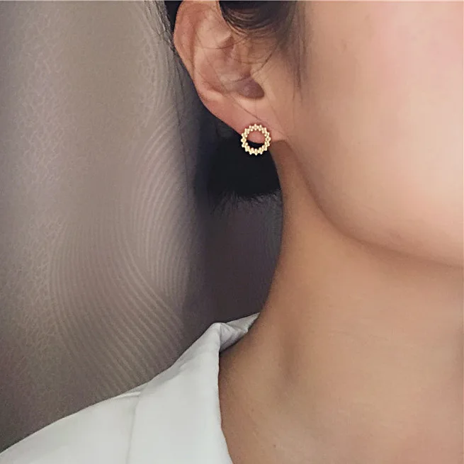 simple circle Simplicity Commuter earring 100% 925 Sterling silver Jewelry fashion Hypoallergenic Stud earrings Garland earrings