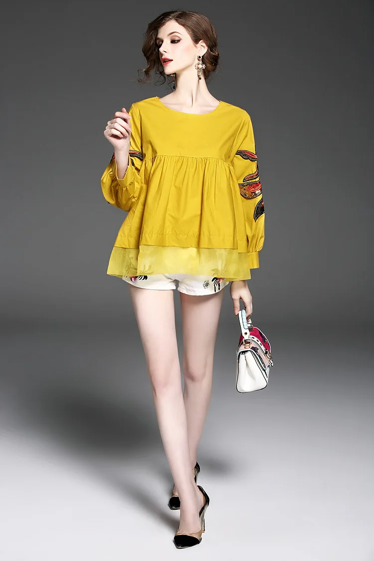Fashion Goldfish Animal Embroidery Beading Decoration O-Neck Loose Style Cute Blouse Shirt Women (11)