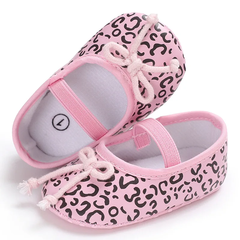 Детская обувь из искусственной кожи для малышей; обувь для маленьких девочек с большим бантом; обувь для новорожденных; обувь для малышей